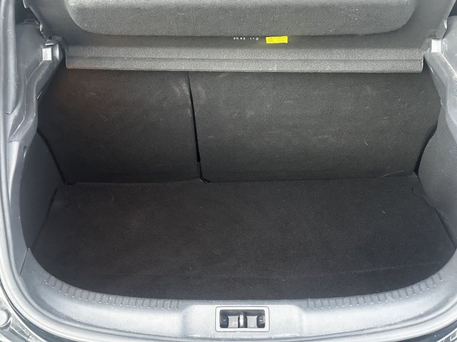 2011 RENAULT MEGANE - Photo 10