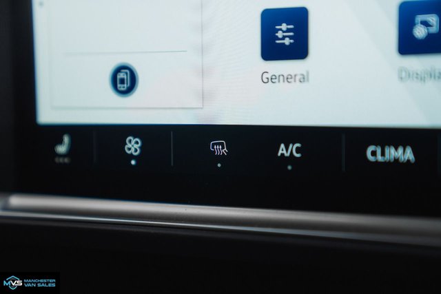 2026 Volkswagen Transporter - Photo 12