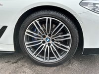 USED 2017 17 BMW 5 SERIES 3.0 530d M Sport Touring 5dr Diesel Auto xDrive Euro 6 (s/s) (265 ps) E/M/HTD SEATS-COMFORT-PARK PLUS-FSH