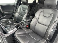 USED 2017 17 VOLVO V40 2.0 D2 R-Design Pro Hatchback 5dr Diesel Manual Euro 6 (s/s) (120 ps) www.suffolkcarcentre.co.uk - Located at Lowestoft