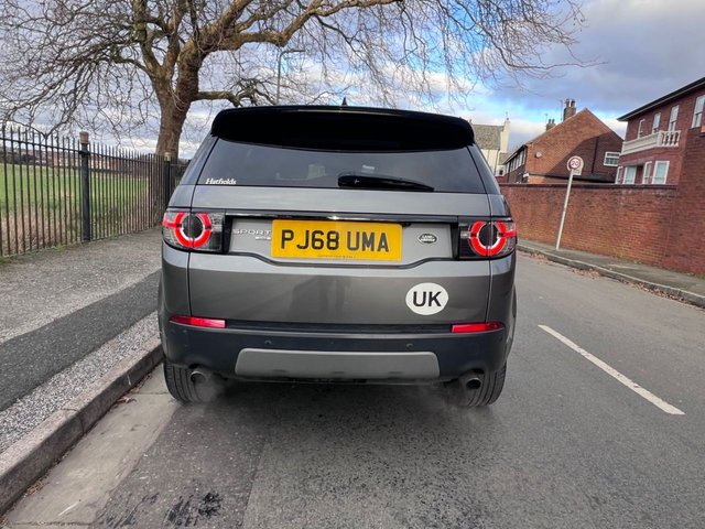 2018 Land Rover Discovery Sport 2L Landmark 5dr - Photo 11