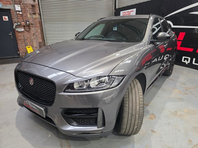 2018 JAGUAR F-PACE - Photo 9