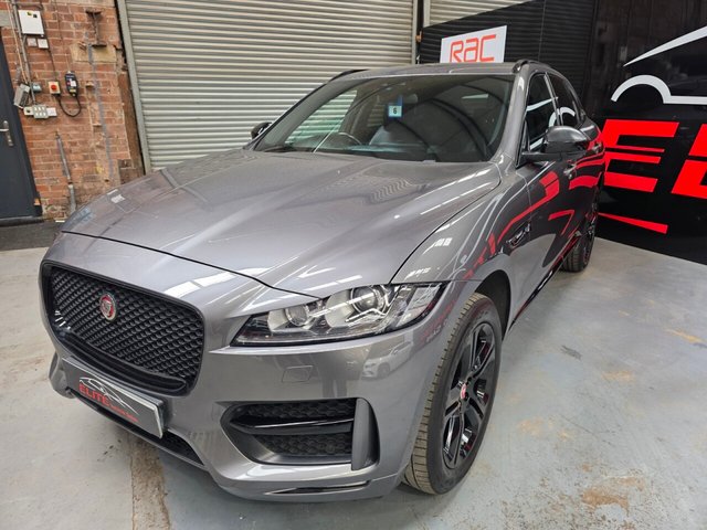 2018 JAGUAR F-PACE - Photo 10