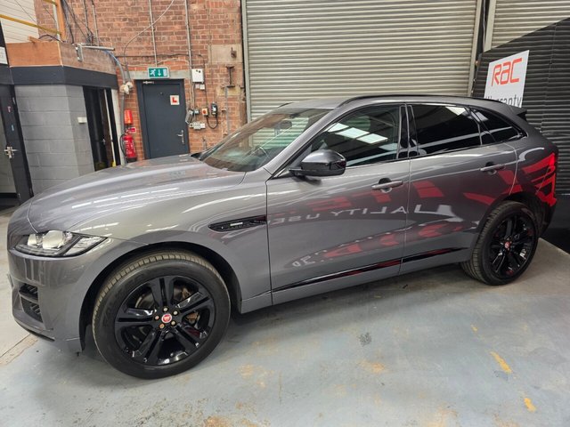 2018 JAGUAR F-PACE - Photo 11