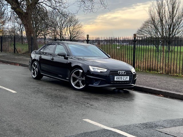 2019 Audi A4 2L Black Edition 4dr - Photo 4