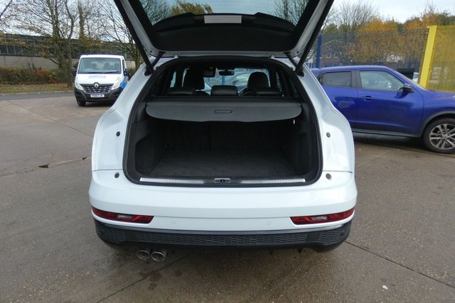 2017 AUDI Q3 - Photo 8