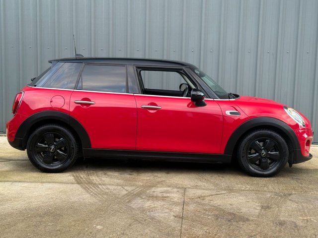 2018 MINI HATCH Cooper 1.5 GPF Hatchback 5dr Petrol Manual Euro 6 (s/s) (136 ps) - Photo 2