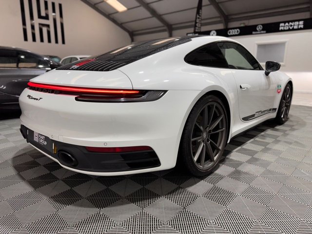 2023 PORSCHE 911 - Photo 2