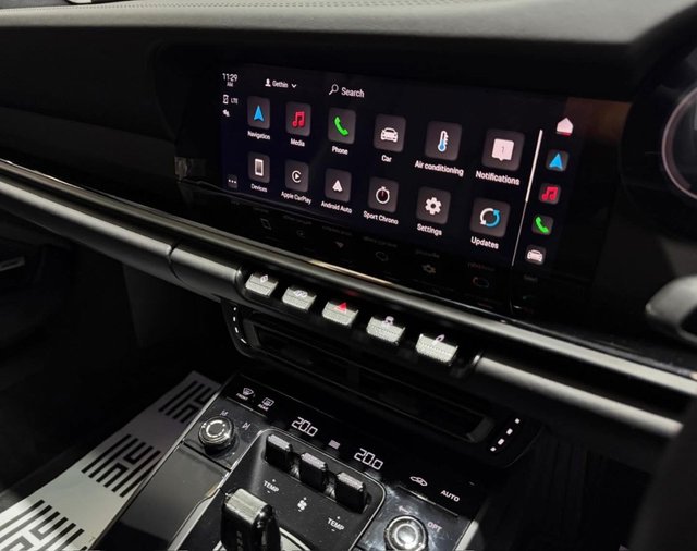 2023 PORSCHE 911 - Photo 11