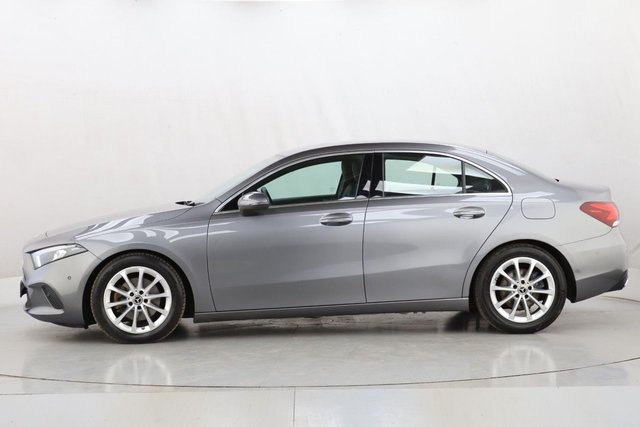 2020 Mercedes-Benz A Class 1.3L Sport 4dr - Photo 6