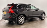 USED 2020 70 VOLVO XC60 2.0 B5 MHEV Momentum SUV 5dr Petrol Hybrid Auto Euro 6 (s/s) (250 ps) Volvo XC 60 B5 MHEV Momentum SUV Petrol Hybrid Automatic Hosting Full Leather Interior, Heated Seats , Navigation ,