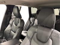 USED 2020 70 VOLVO XC60 2.0 B5 MHEV Momentum SUV 5dr Petrol Hybrid Auto Euro 6 (s/s) (250 ps) Volvo XC 60 B5 MHEV Momentum SUV Petrol Hybrid Automatic Hosting Full Leather Interior, Heated Seats , Navigation ,