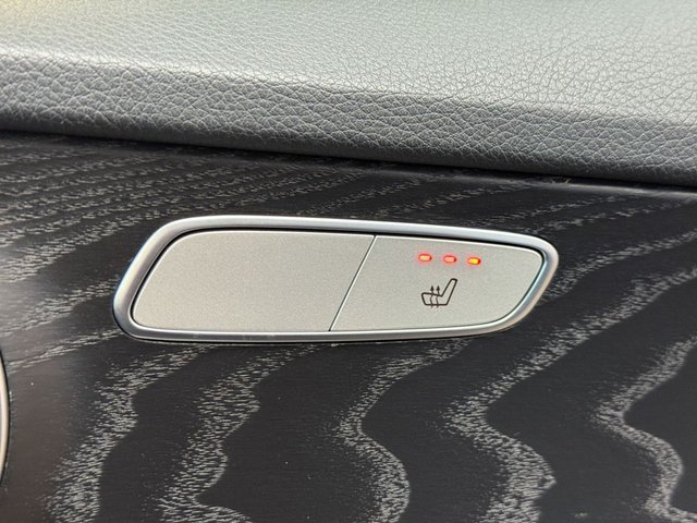 2018 Mercedes-Benz C-Class 2L Amg Line 4dr - Photo 6