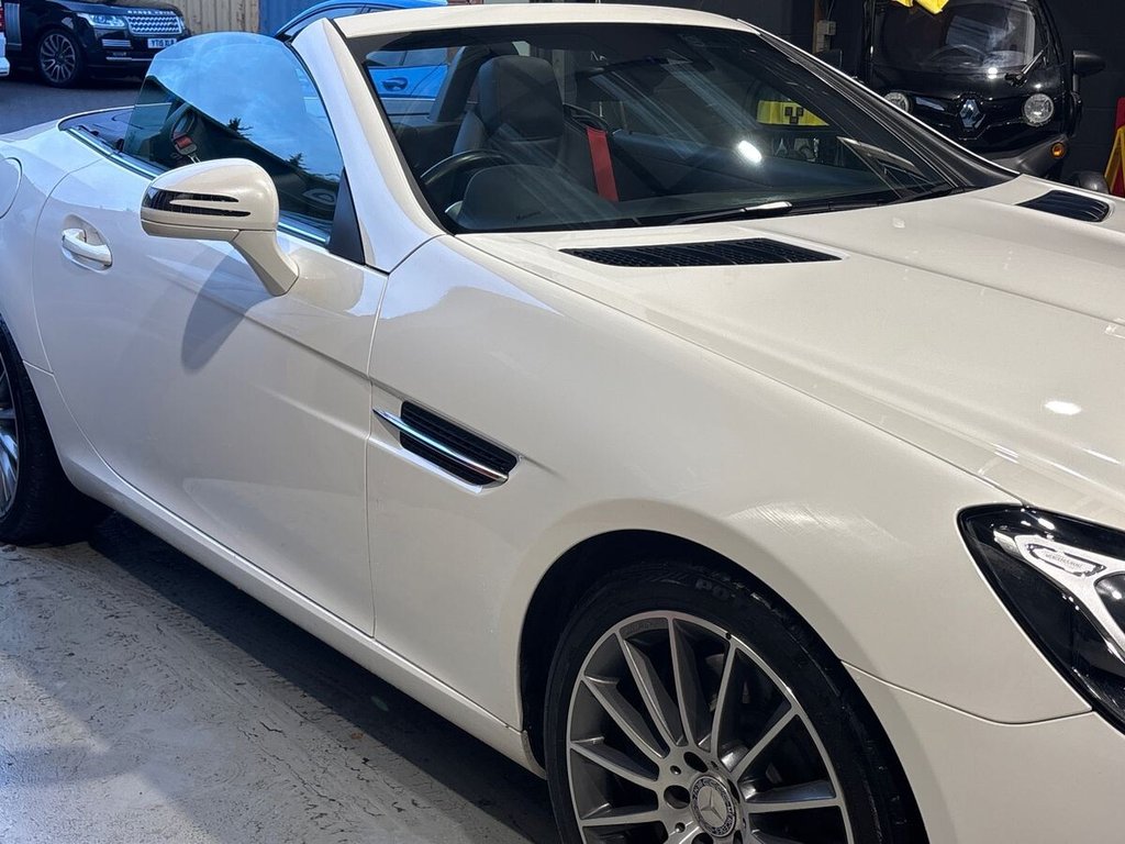 USED 2016 66 MERCEDES-BENZ SLC 2.0 SLC200 AMG Line Convertible 2dr Petrol G-Tronic Euro 6 (s/s) (184 ps) AIRSCARF|HTD SEAT|MB HISTORY