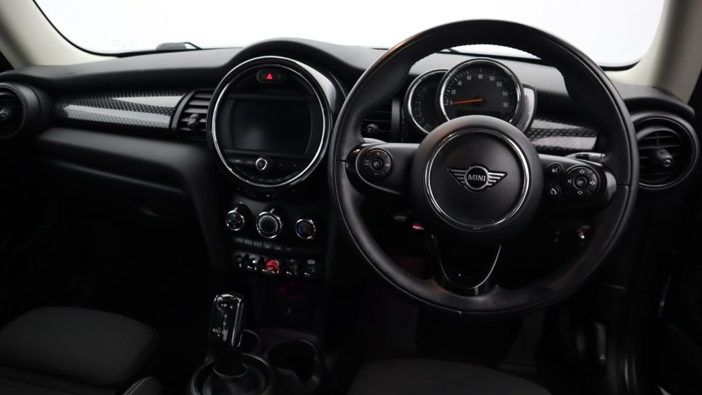 USED 2020 70 MINI HATCH 2.0 Cooper S Classic Hatchback 3dr Petrol Steptronic Euro 6 (s/s) (192 ps) 