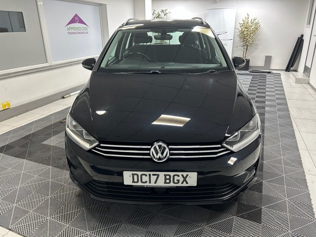 2017 VOLKSWAGEN GOLF SV - Photo 2