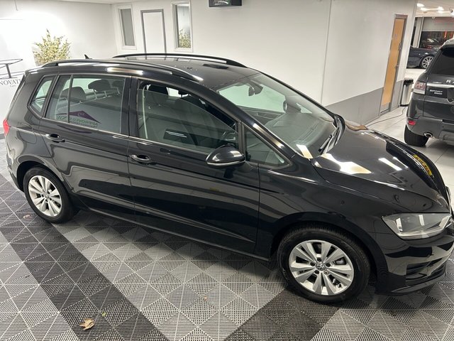 2017 VOLKSWAGEN GOLF SV - Photo 6