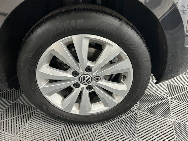 2017 VOLKSWAGEN GOLF SV - Photo 8