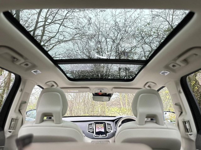 2020 VOLVO XC90 - Photo 4