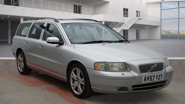 2007 V70 2.4 D5 SE LUX ESTATE 5DR DIESEL GEARTRONIC 215 G KM, 185... photo