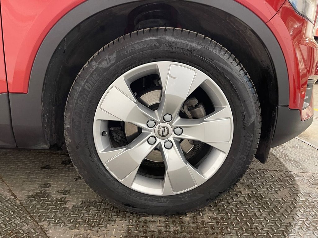 USED 2022 22 VOLVO XC40 1.5 T3 Momentum SUV 5dr Petrol Manual Euro 6 (s/s) (163 ps) NATIONWIDE DELIVERY AND COLLECTION