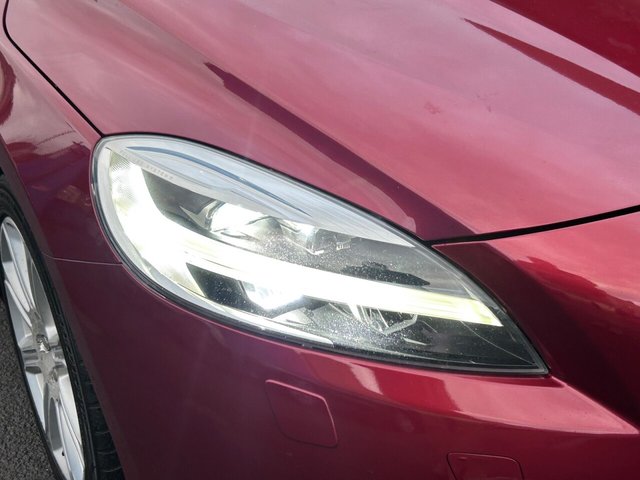 2016 VOLVO V40 2016 2.0 T3 Inscription Hatchback 5dr Petrol Manual Euro 6 (s/s) (152 ps) - Photo 6