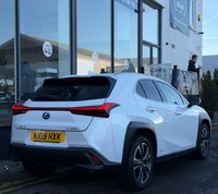 USED 2019 19 LEXUS UX 2.0 250h SUV 5dr Petrol Hybrid E-CVT Euro 6 (s/s) (184 ps) 