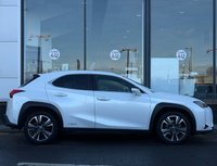 USED 2019 19 LEXUS UX 2.0 250h SUV 5dr Petrol Hybrid E-CVT Euro 6 (s/s) (184 ps) 