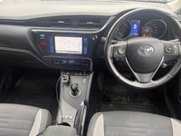 USED 2015 65 TOYOTA AURIS 1.8 VVT-h Business Edition Hatchback 5dr Petrol Hybrid CVT Euro 6 (s/s) (136 ps) 