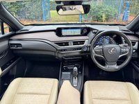 USED 2021 71 LEXUS UX 300e 54.3kWh SUV 5dr Electric Auto (204 ps) 