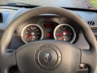 USED 2006 06 RENAULT MEGANE 1.4 16v Oasis Hatchback 5dr Petrol Manual (165 g/km, 100 bhp) 