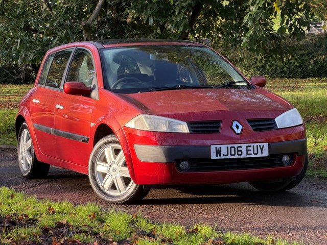 View our RENAULT MEGANE