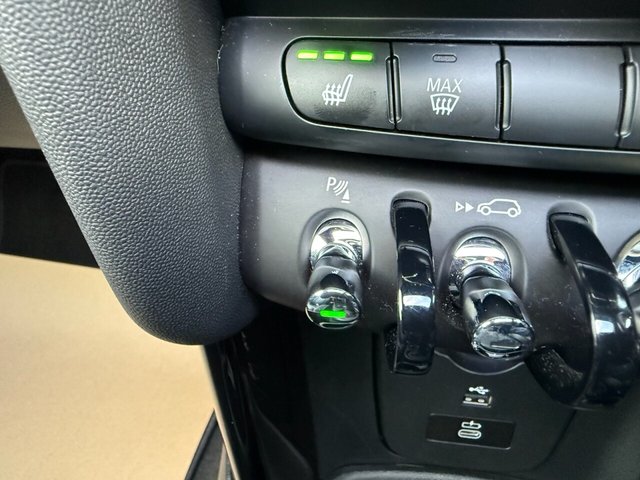 2023 MINI Electric Hatch - Photo 8