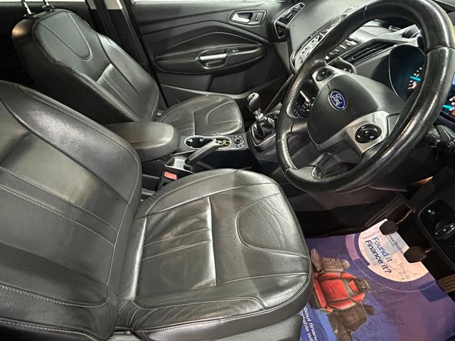 2015 FORD KUGA - Photo 7