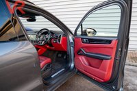 USED 2022 22 PORSCHE CAYENNE 3.0 V6 E-Hybrid 17.9kWh SUV 5dr Petrol Plug-in Hybrid TiptronicS 4WD Euro 6 (s/s) (3.6kW Charger) (462 ps) VAT Qualifying + BOSE + Panoramic Glass