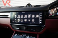 USED 2022 22 PORSCHE CAYENNE 3.0 V6 E-Hybrid 17.9kWh SUV 5dr Petrol Plug-in Hybrid TiptronicS 4WD Euro 6 (s/s) (3.6kW Charger) (462 ps) VAT Qualifying + BOSE + Panoramic Glass