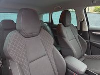 USED 2018 18 SKODA KAROQ 1.0 TSI SE SUV 5dr Petrol DSG Euro 6 (s/s) (115 ps) 2 Owners, Full Skoda History, 7 Services, Tinted Windows, Rear Sensors, Heated Wingmirrors, Climate Control, Apple Carplay, Android Auto, Paddle Shift, Auto Lights & Wipers, Voice Command, DAB, USB, Air Con Glovebox