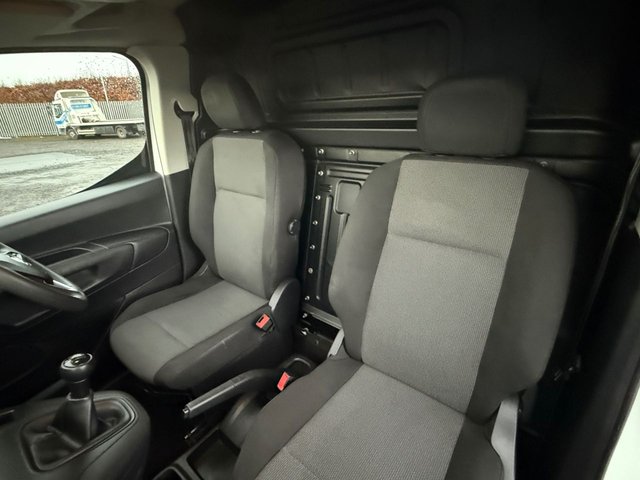 2021 VAUXHALL COMBO - Photo 11