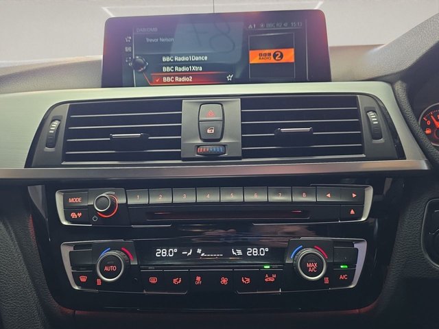 2017 BMW 3 Series 3L M Sport 5dr - Photo 12