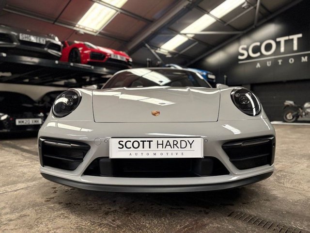 2023 Porsche 911 3L 992 4 Gts 2dr - Photo 8