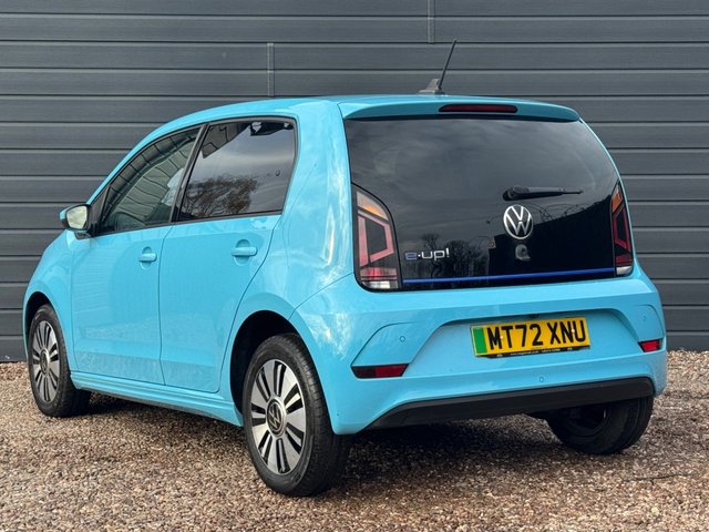 2022 VOLKSWAGEN e-up! - Photo 3