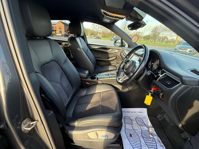 2015 Porsche Macan 3L S 5dr - Photo 3