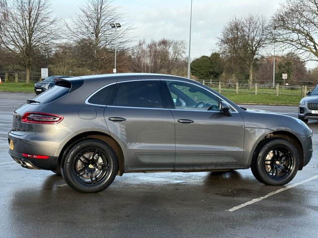 2015 Porsche Macan 3L S 5dr - Photo 4