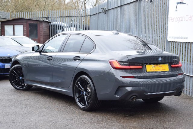 View our BMW 3 SERIES