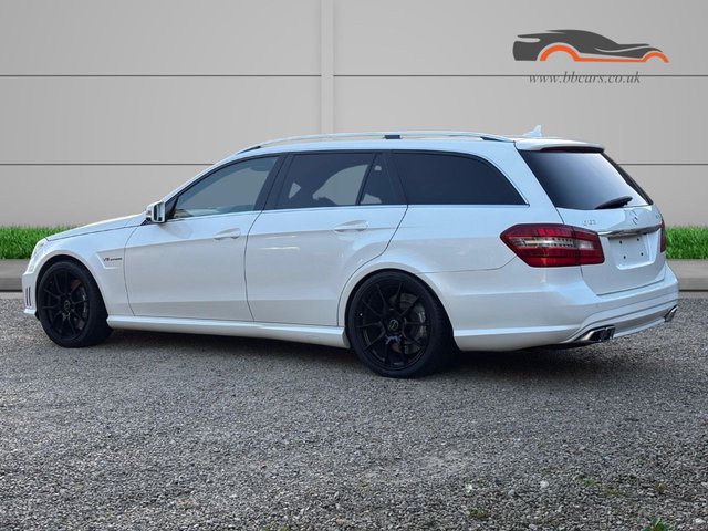 2013 Mercedes-Benz E-Class 5.5L Amg 5dr - Photo 3