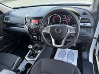 USED 2017 17 SSANGYONG TIVOLI 1.6 e-XDi SE SUV 5dr Diesel Manual Euro 6 (115 ps) FULL UP TO DATE HISTORY 2 KEYS