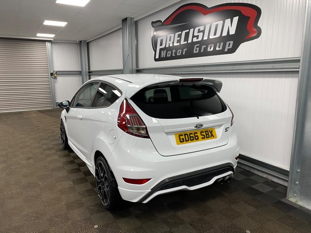 2016 FORD FIESTA (2016) - Photo 12