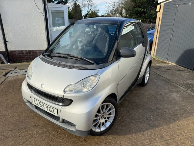 2009 SMART FORTWO - Photo 2