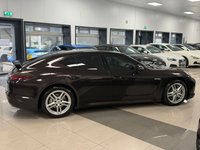 USED 2011 PORSCHE PANAMERA 4.8 V8 4S Hatchback 5dr Petrol PDK 4WD Euro 5 (s/s) (400 ps) FULL DEALER SERVICE HISTORY + &pound;8.7K IN EXTRAS + ADAPTIVE SUSPENS!