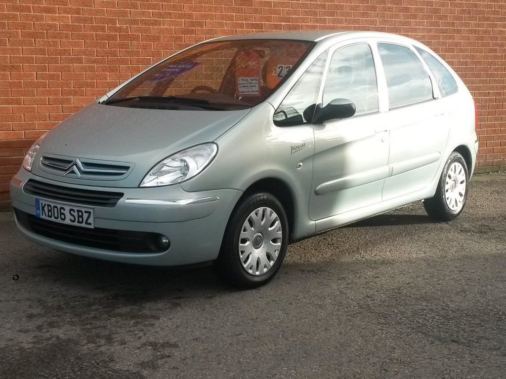 USED 2006 06 CITROEN XSARA PICASSO 1.6 PICASSO DESIRE HDI 5 Door SUPERB  CONDITION FULL SERVICE